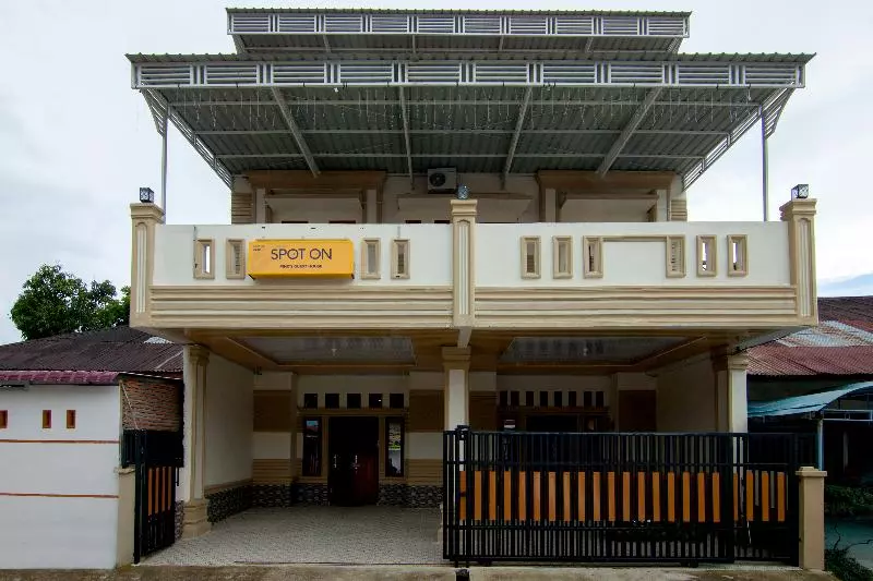 Retkeilymaja Spot On 2220 Pink S Guest House