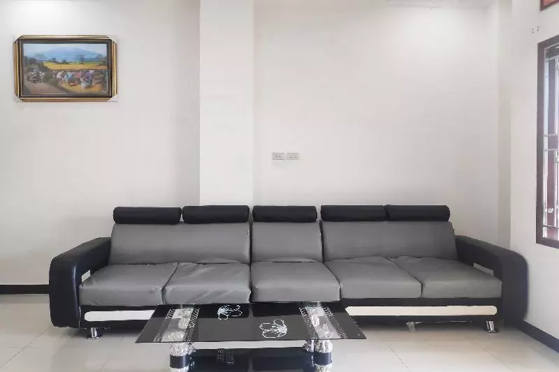 Retkeilymaja Spot On 2220 Pink S Guest House