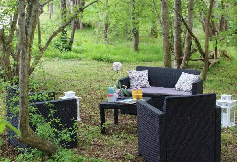 Aamiaismajoitus (B&B) Du Cote De Lacoume