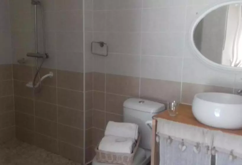 Aamiaismajoitus (B&B) Du Cote De Lacoume