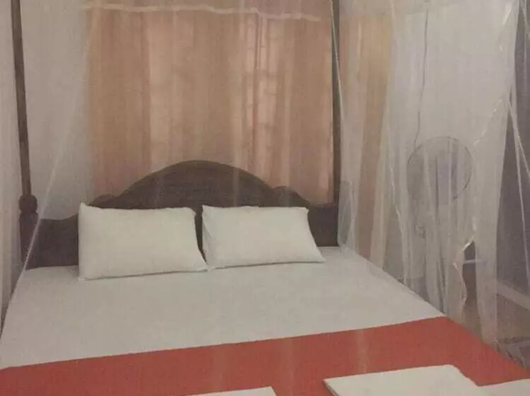 Hostelli Toropi Homestay