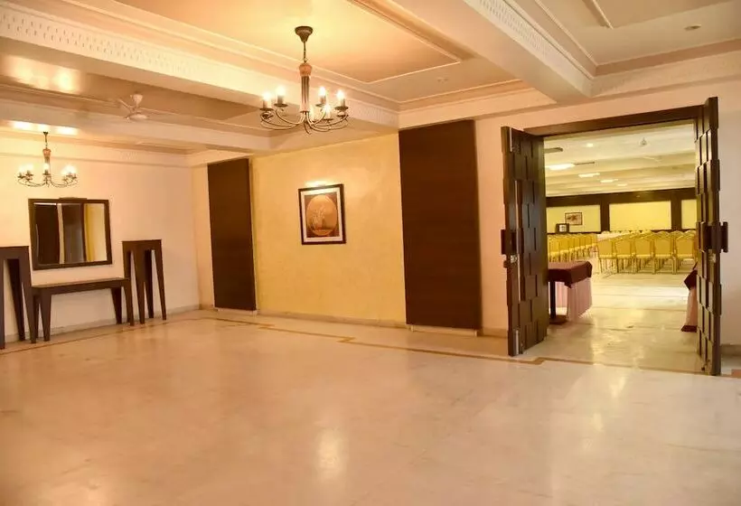 Hotelli Ajanta Palace