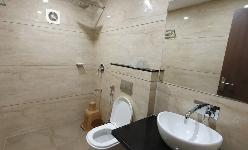 酒店 Ajanta Palace