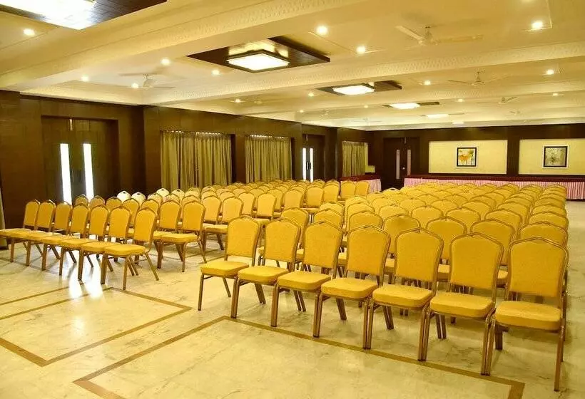 Hotelli Ajanta Palace