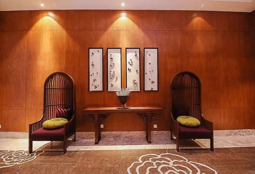 Hotelli Haikou Tianyi International