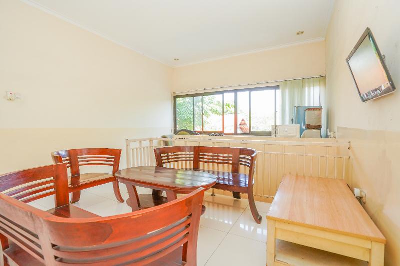 Отель Kana Family Residence By Oyo Rooms