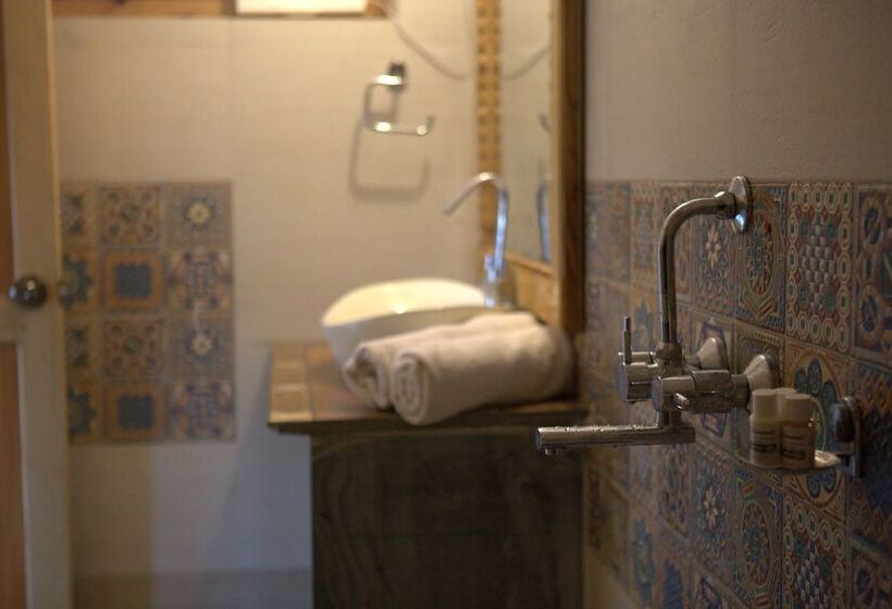 酒店 Parwati Resort  A Luxury Himalaya View Resort In Patal Bhuvaneshwar