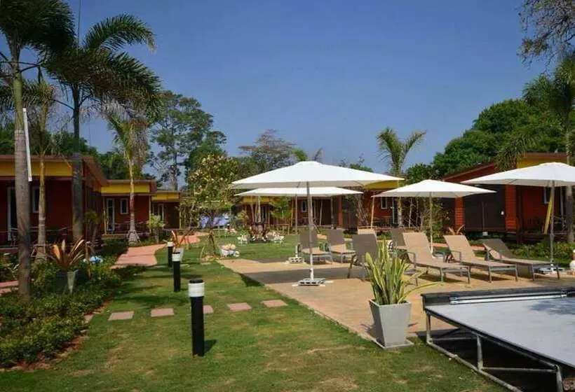 Hotelli The Toy Art Resort