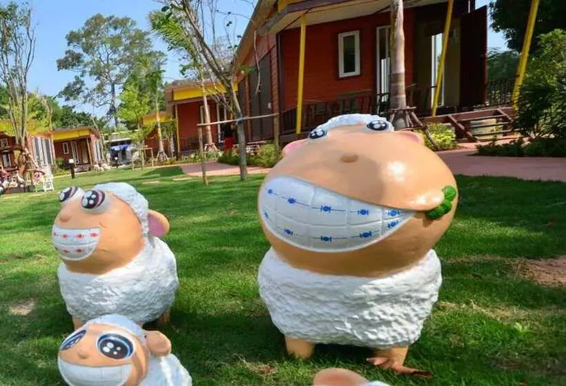 Hotelli The Toy Art Resort