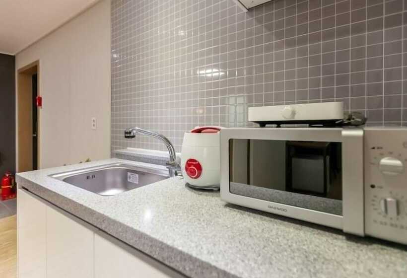 Yaja Hotel Tongyeong Ferry Terminal Branch