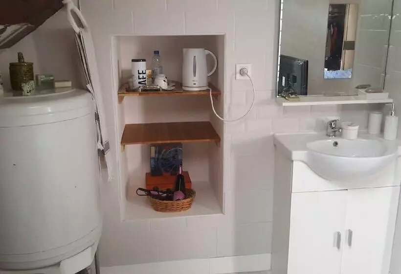 Majatalo Chambres A Kwaba