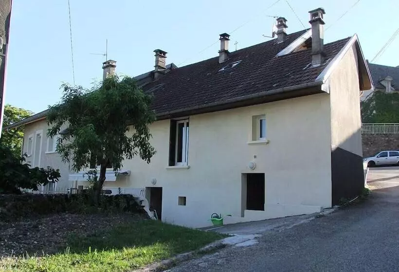 Majatalo Chambres A Kwaba