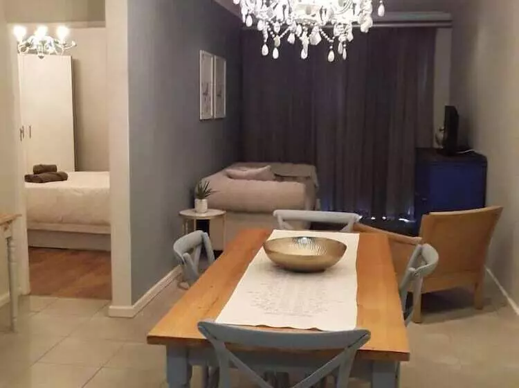 Majatalo Dellville Country House