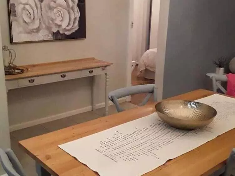 Majatalo Dellville Country House