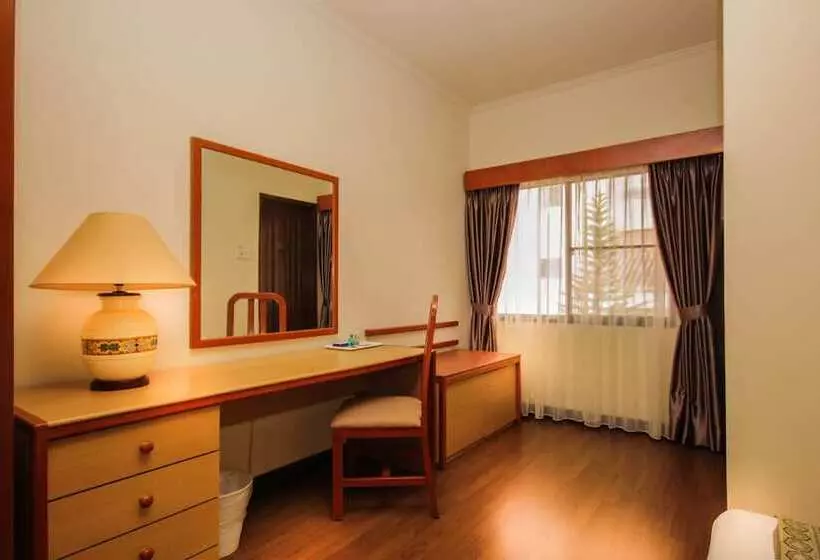 ペンション Equatorial Hill Resort By Copthorne