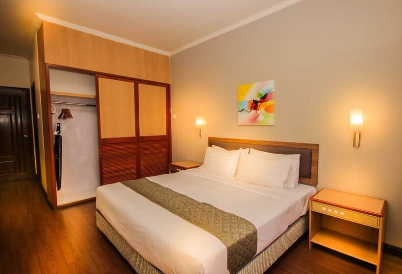 膳宿费 Equatorial Hill Resort By Copthorne