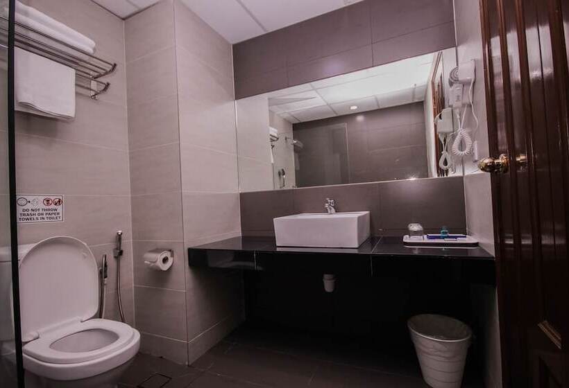 膳宿费 Equatorial Hill Resort By Copthorne