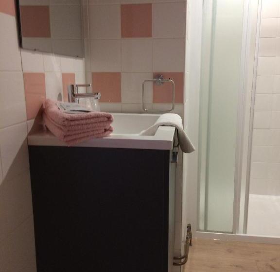 ペンション Le Chateau De Penin