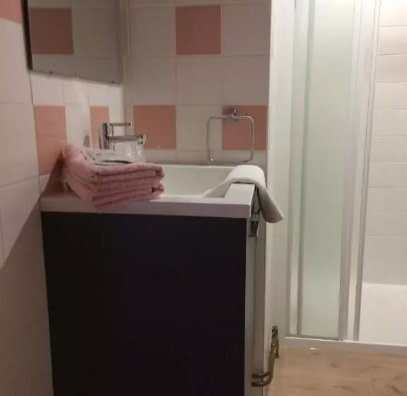 Majatalo Le Chateau De Penin