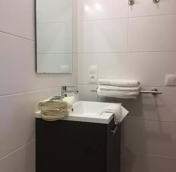 Majatalo Le Chateau De Penin