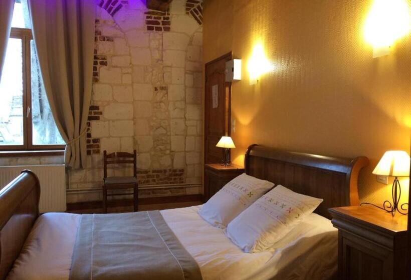 ペンション Le Chateau De Penin