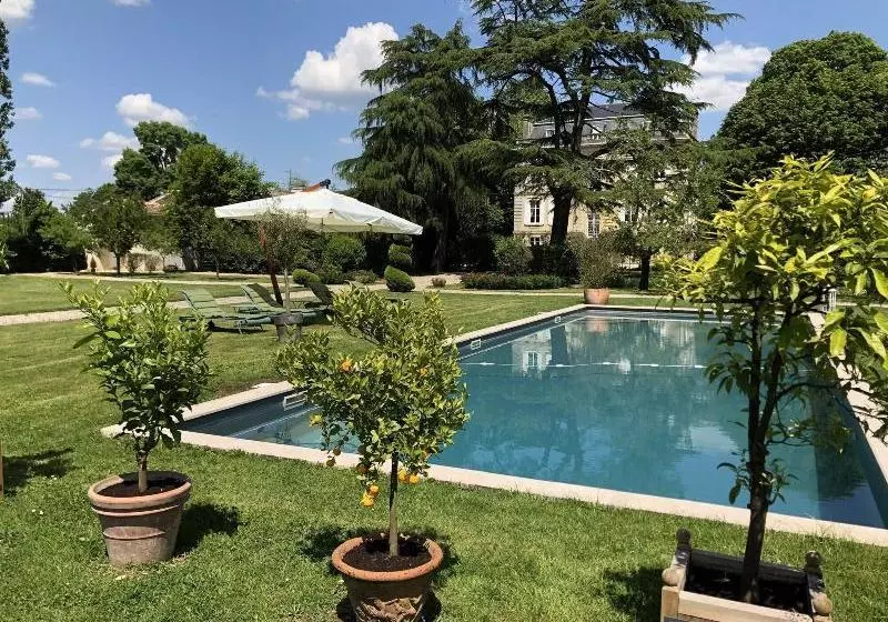 Majatalo Les Chambres Dhôtes Du Domaine Du Pacha