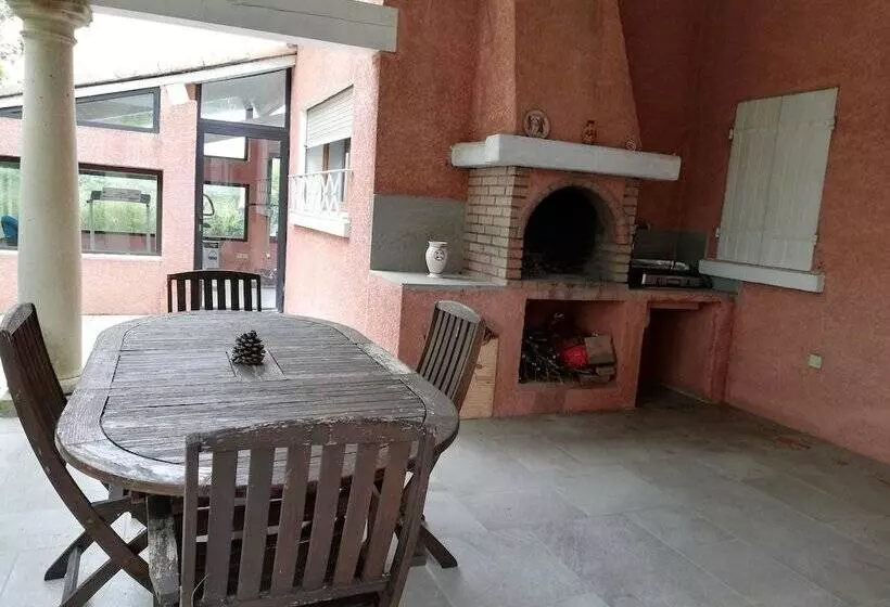 Majatalo Maison D Architecte Chez Huguette