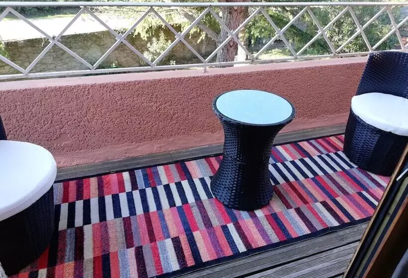 Majatalo Maison D Architecte Chez Huguette