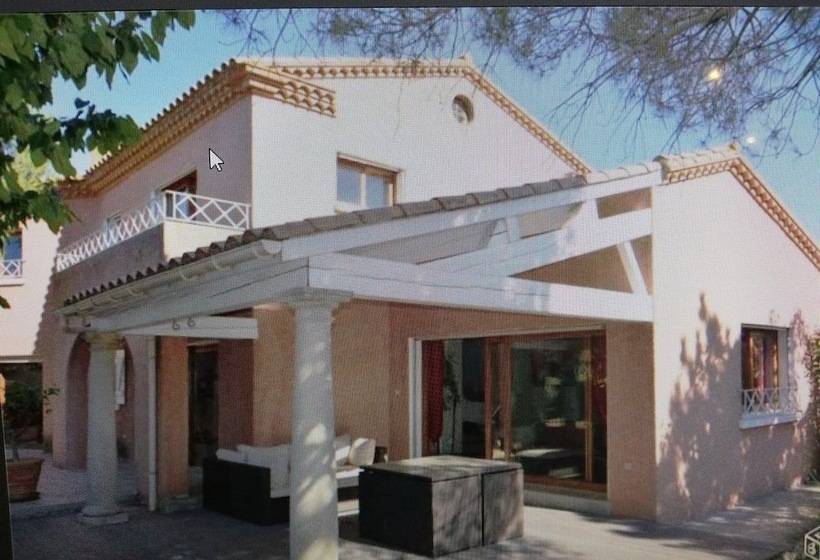 ペンション Maison D Architecte Chez Huguette