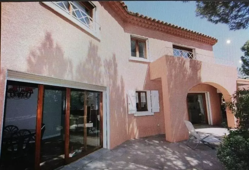 Majatalo Maison D Architecte Chez Huguette