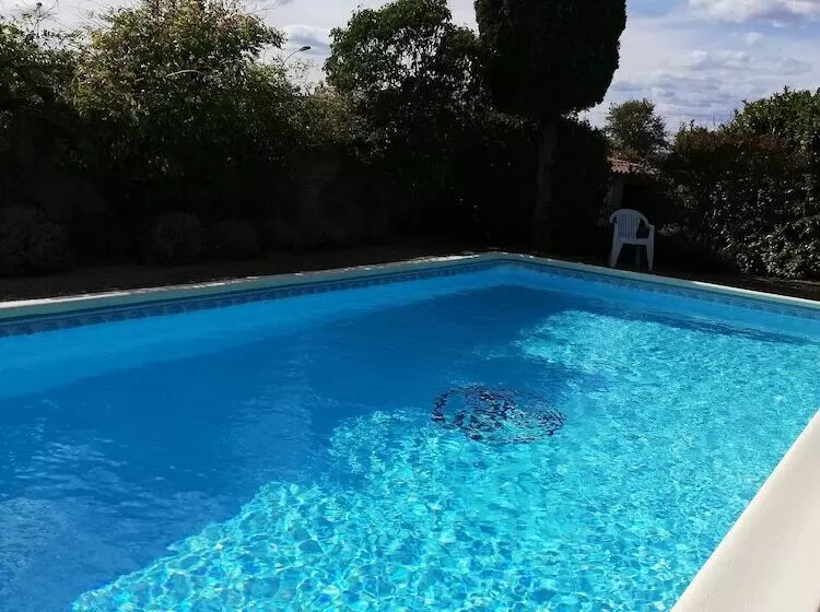 Majatalo Maison D Architecte Chez Huguette