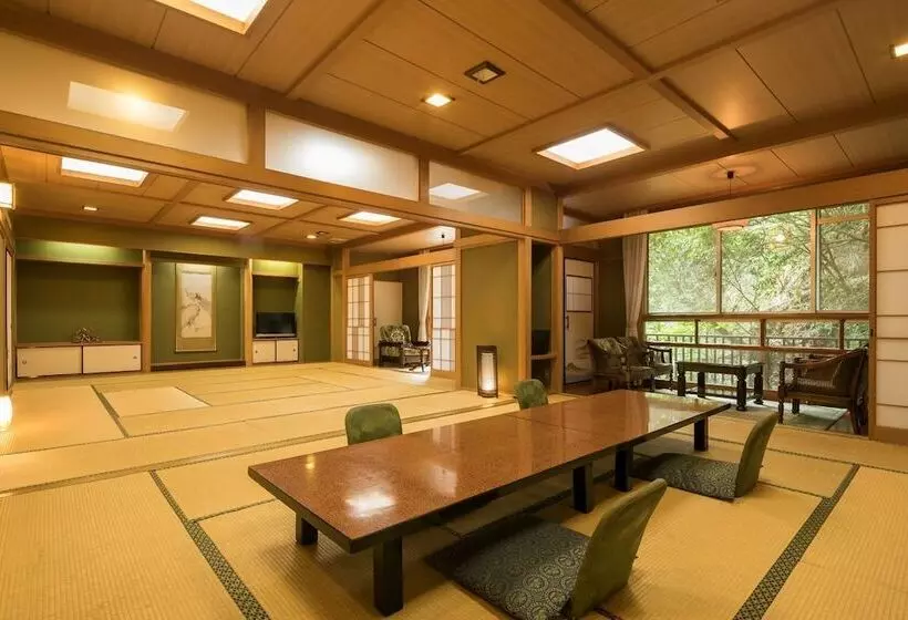 旅館 Hananosato Onsen Sansuikan