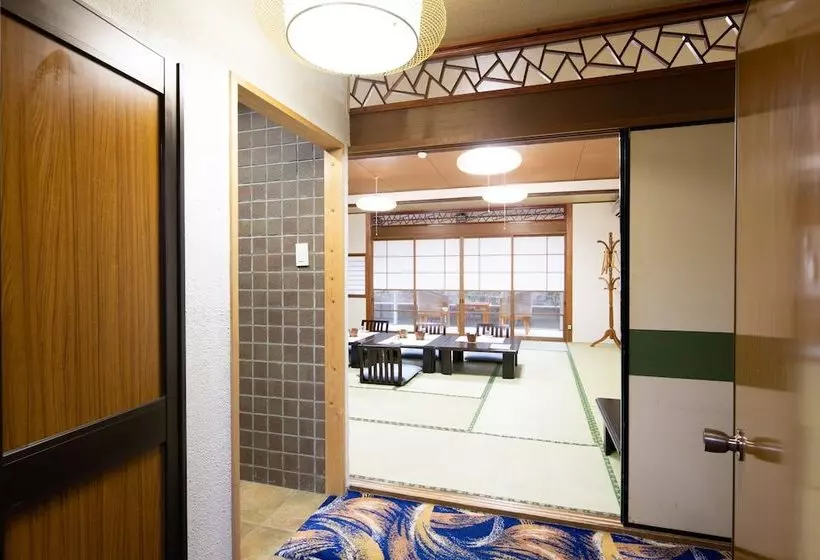 Ryokan Oniiwa Yumotokan By Oyo Rooms