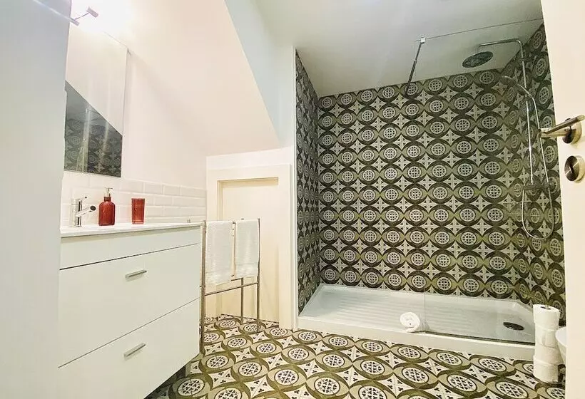 Vitoria's Terrace Apartments