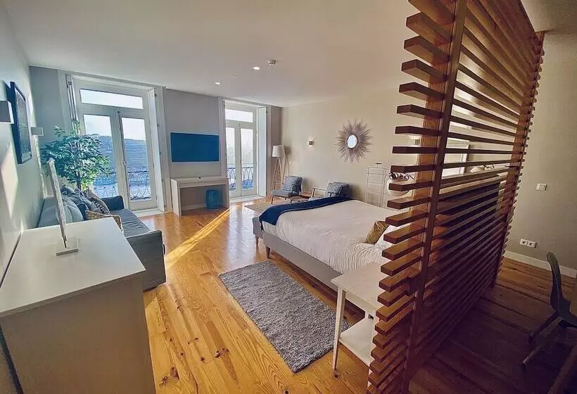 Vitoria's Terrace Apartments