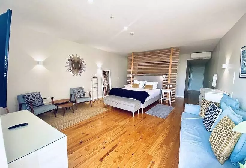 Vitoria's Terrace Apartments