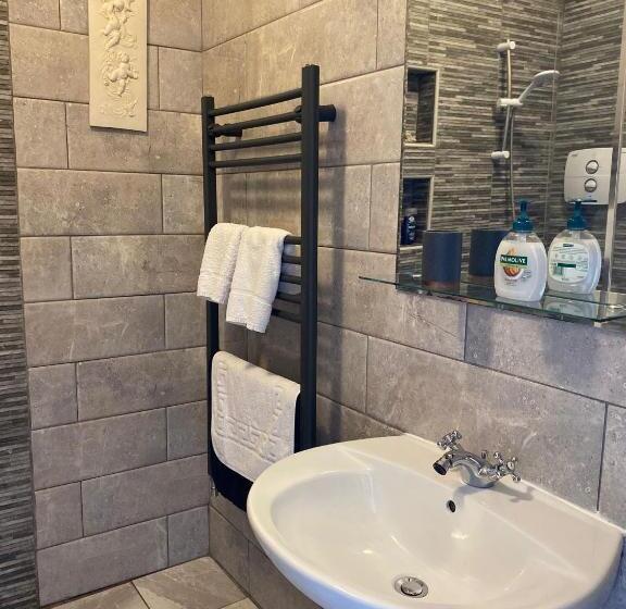 مبيت وإفطار Bealkelly Country House