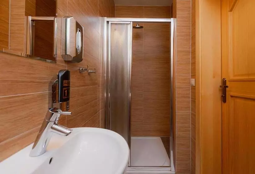 Aamiaismajoitus (B&B) Wellness Rezort Jánošíkov Dvor