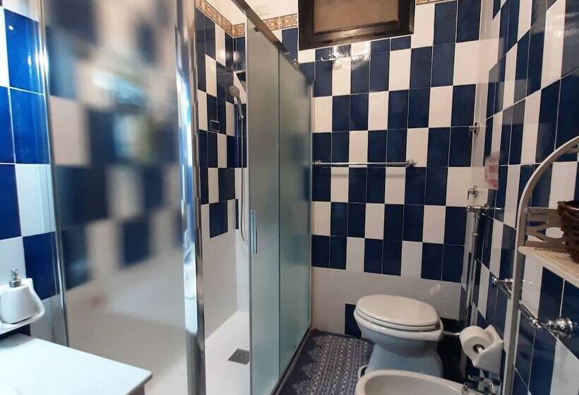 여관 Mirabilia Arab House