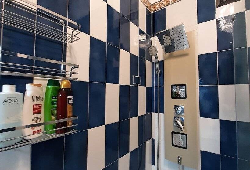 여관 Mirabilia Arab House