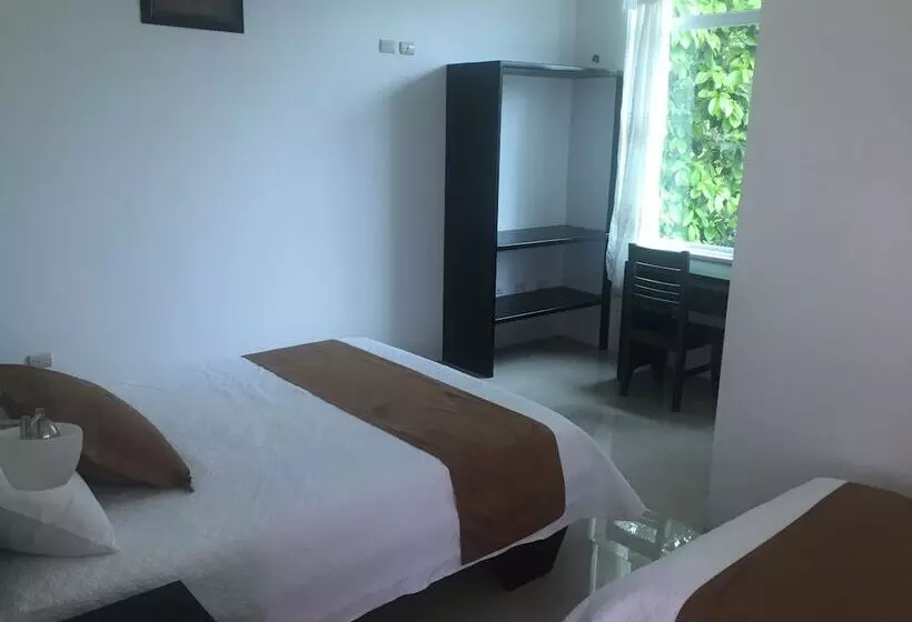 Hotelli Blue Shark Galapagos