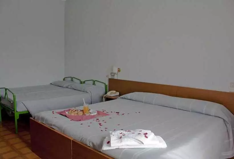 Hotelli Delberg Palace