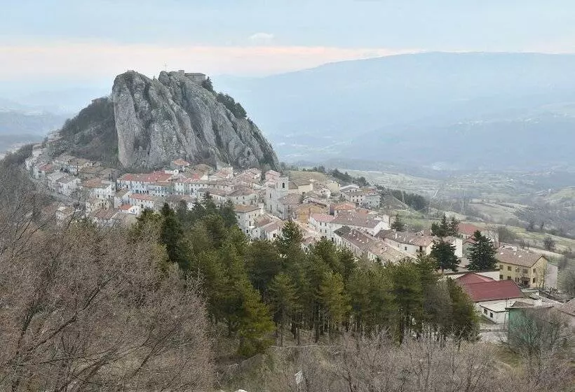 Hotelli Delberg Palace