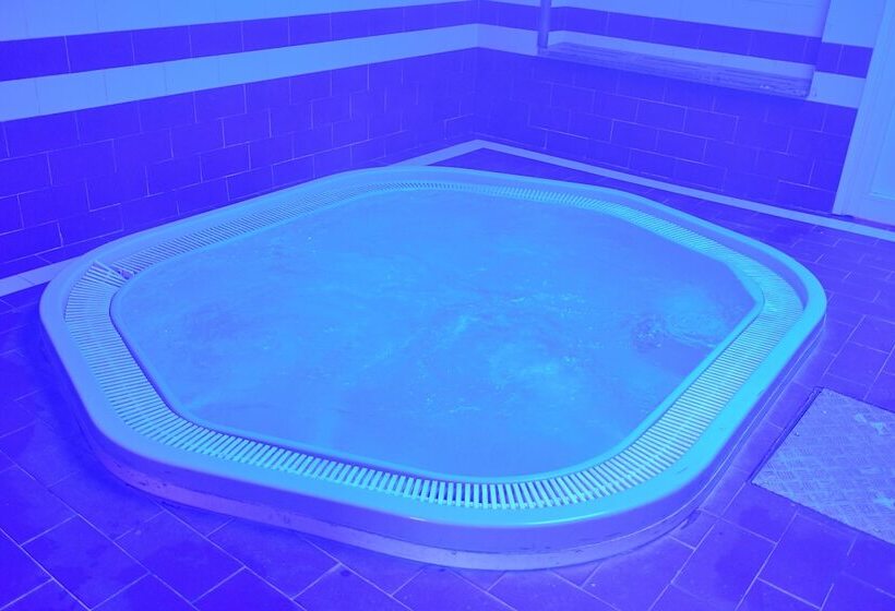 ホテル Delberg Palace