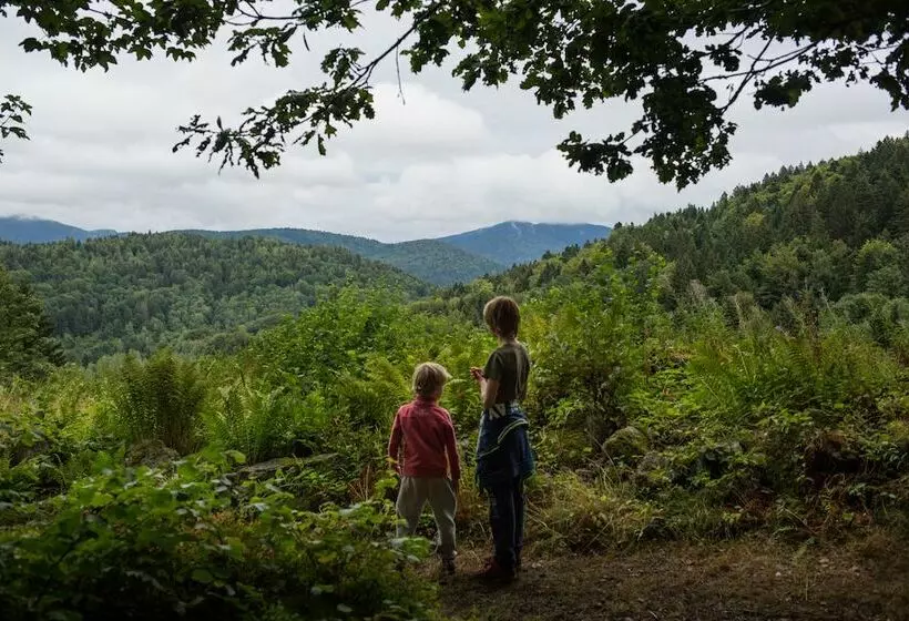 Hotelli Domaine Des Messires