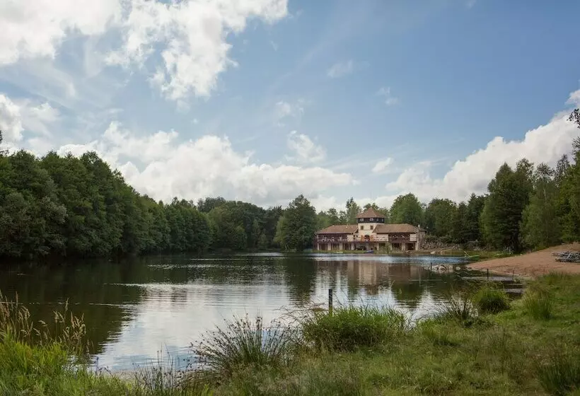 Hotelli Domaine Des Messires