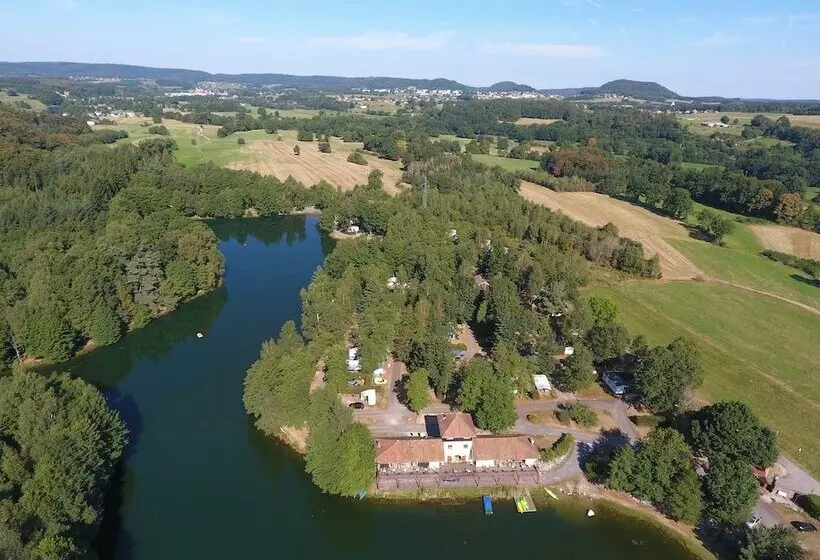 Hotelli Domaine Des Messires