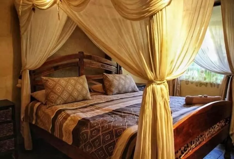 ホテル Emahlathini Guest Farm