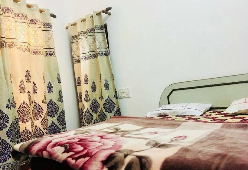 בית מלון כפרי Heritage Sanyam