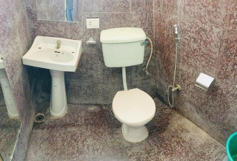 בית מלון כפרי Heritage Sanyam